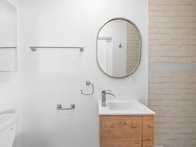 1101 Colusa St #1 — Photo 32