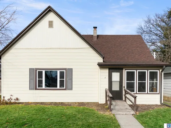 130 E 2nd St, Wahoo, NE 68066
