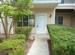 5 Dunbar Ct, Bedminster, NJ 07921