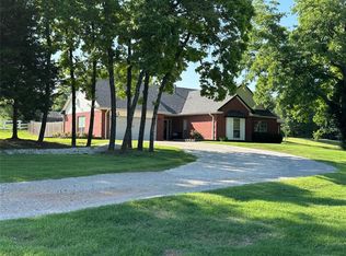 12 Northwood Dr, Shawnee, OK 74804