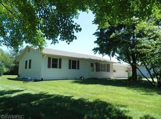 69651 Vera Dr, Union, MI 49130