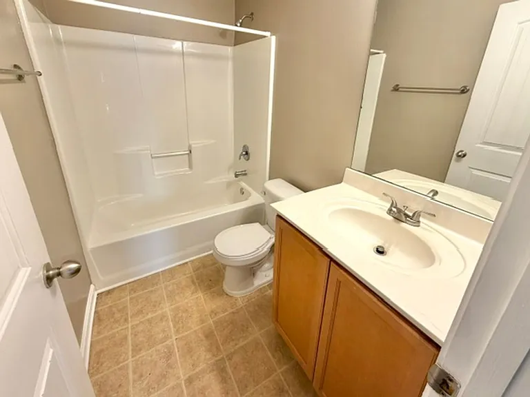 7902 Rushmeade Cir N — Photo 10