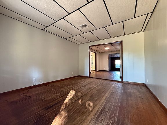 3rd image of 418 Wiggins Ave