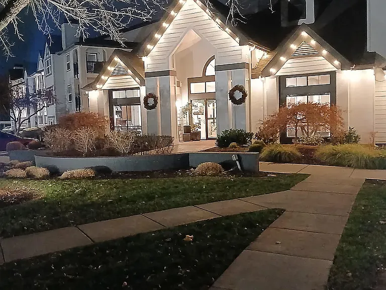 Huntington — Photo 6