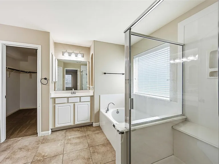 950 Firthwood Dr — Photo 10