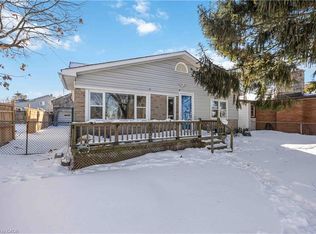 665 Lakeshore Rd, Sarnia, ON N7V2T1