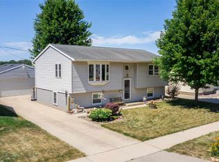 2622 Gloria Dr, Waterloo, IA 50701