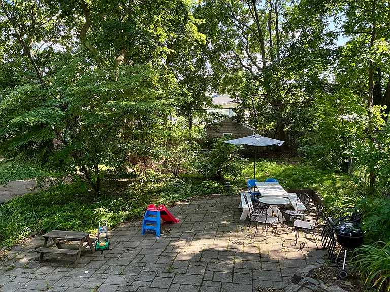 25 Child St #2 — Photo 14