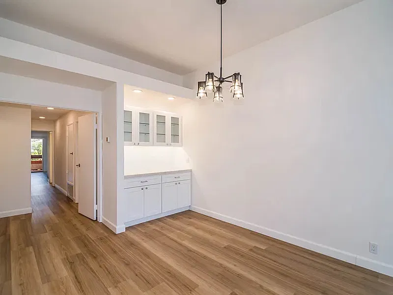 2 bed, 2.0 bath, 1178 sqft, $2,000 — Photo 1