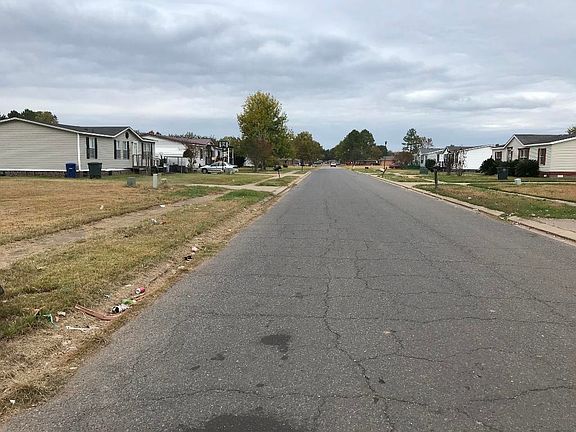 2nd image of 1009 Clarence Dr