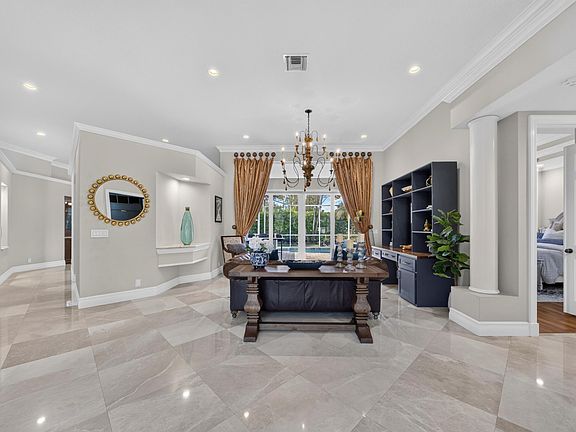 5th image of 10506 NW 66th Street