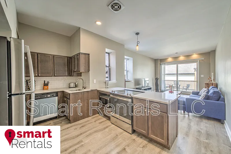 Building Photo - 3627 McRee Ave #B