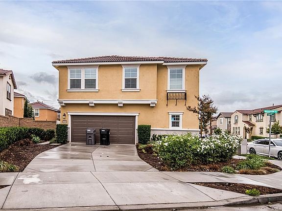 3rd image of 13991 Blossom Way