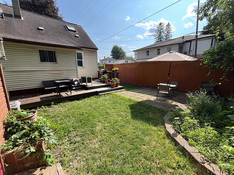 347 Richelieu Ave — Photo 30