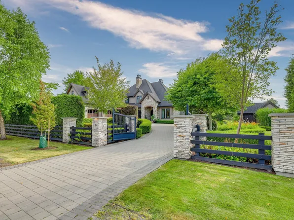 20152 2nd Ave, Langley, BC V2Z 0A3