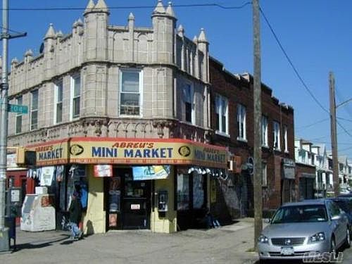 1st image of 20219 Jamaica Ave #2