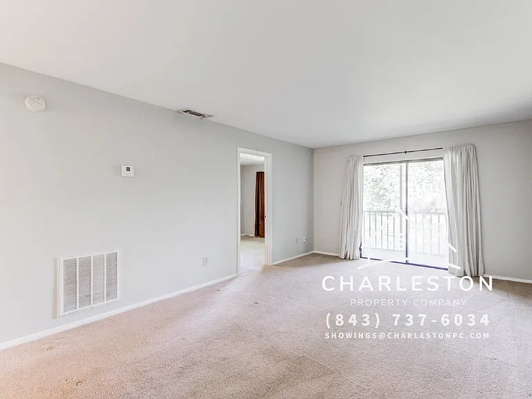 2955 Dove Haven Ct #G — Photo 13
