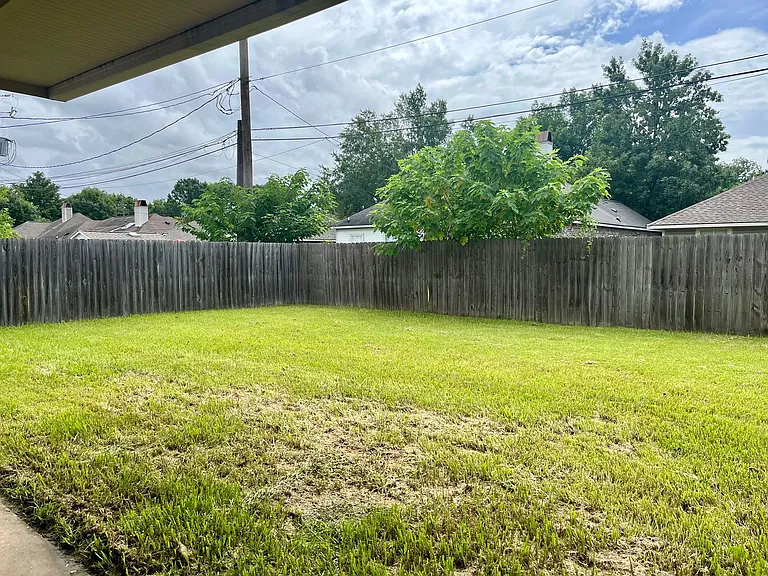 303 Briarhaven Dr — Photo 21