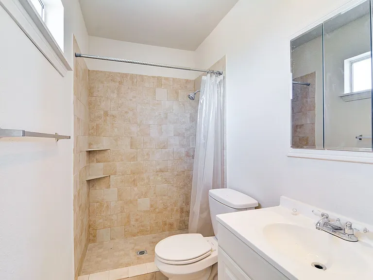 7640 Spencer St — Photo 14