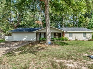 920 Briarfield Rd, Jackson, MS 39211