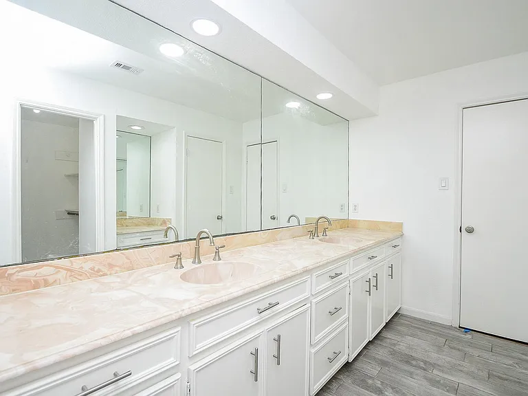 7822 Albin Ln — Photo 16