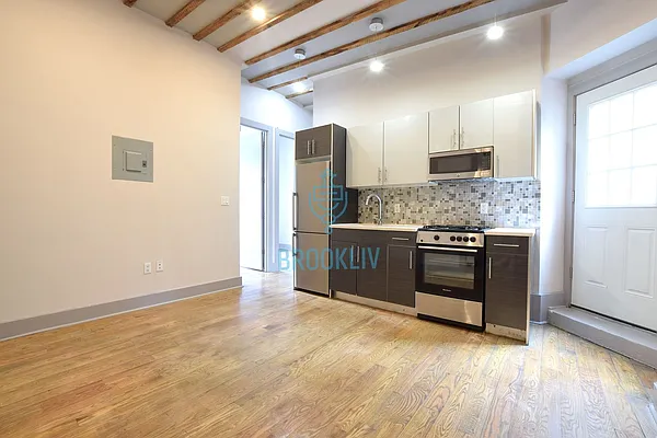 Rented by null | media 7