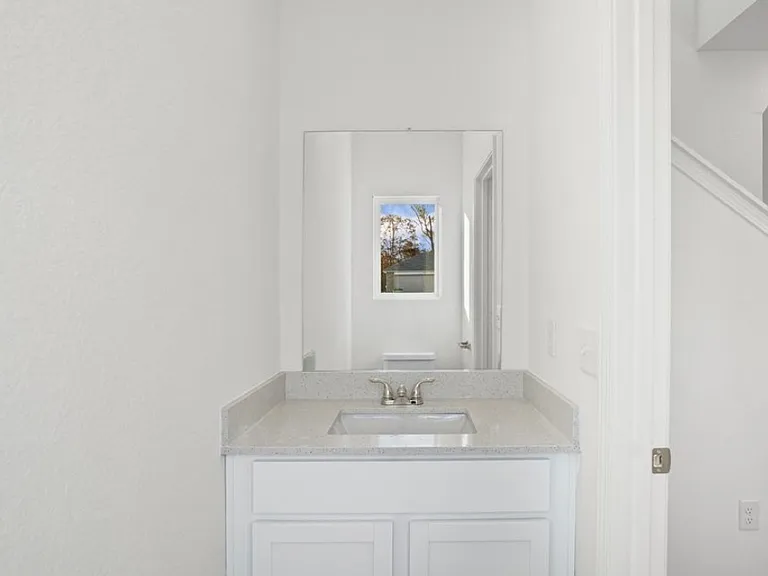 152 Meadow Dr — Photo 6