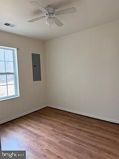 4th image of 26121 Purdum Rd