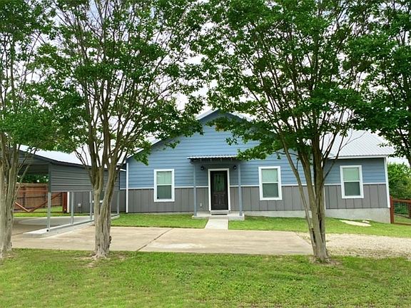 3rd image of 123 Village Forest Dr