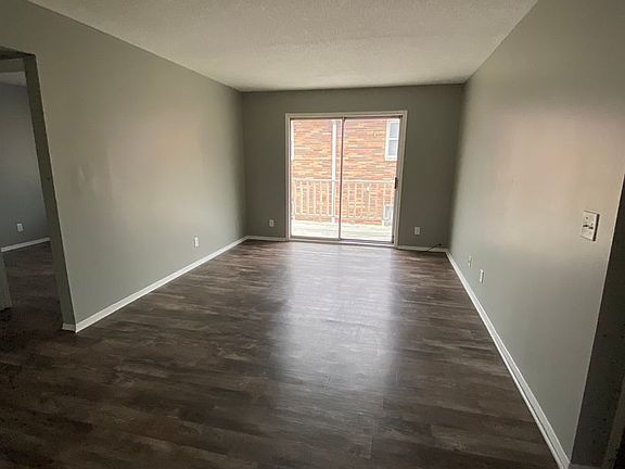5th image of 215 S 1st St #4