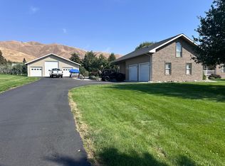 5455 Hughes Rd, Cashmere, WA 98815