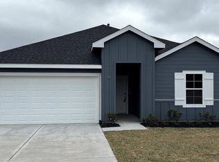 555 Hunter Grv, China, TX 77613