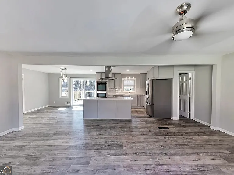2764 Veltre Pl SW — Photo 4