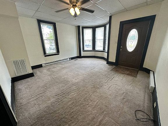 2nd image of 47 Middle St