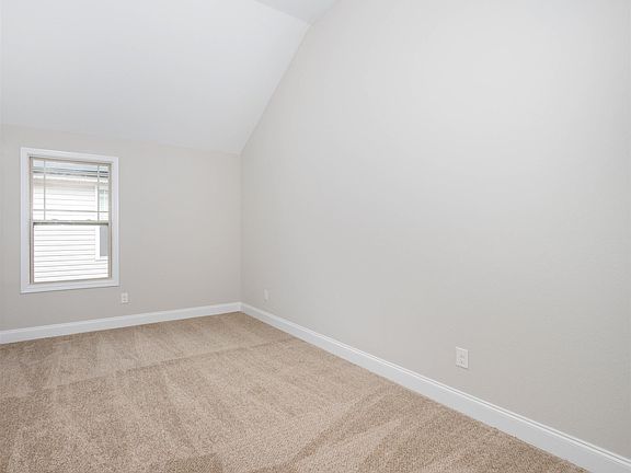 4th image of 404 W Creek Farms #404