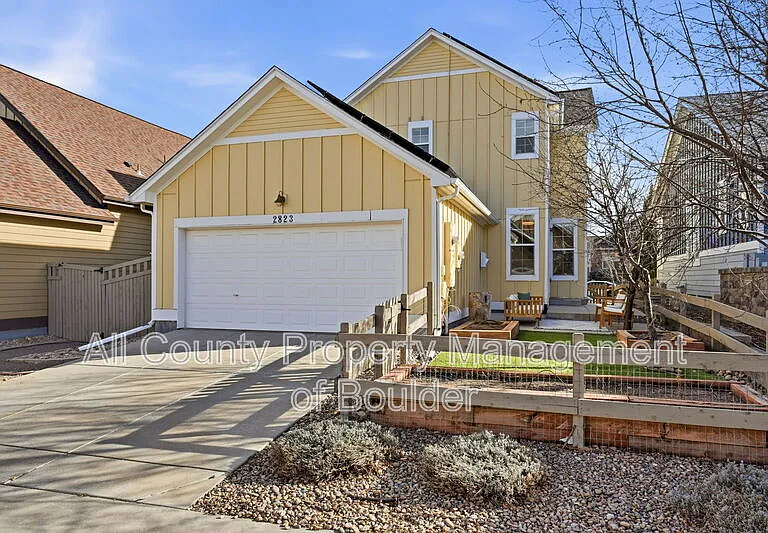 2823 Clear Creek Ln — Photo 36