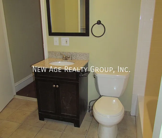 423 N Napa St — Photo 4