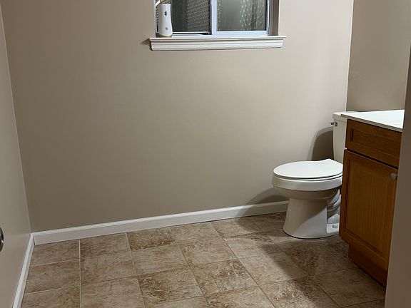 3rd image of 5738 Merriman Rd