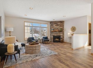 2133 Village Trl, Mound, MN 55364