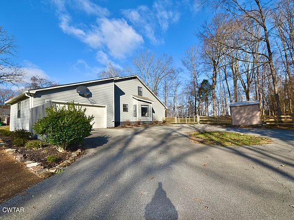 2nd image of 49 Whispering Hills Dr