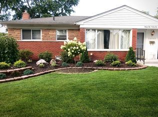 25065 Myler St, Taylor, MI 48180