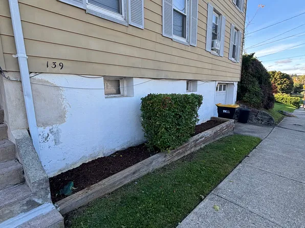 139 N Whitfield St #2, Nazareth, PA 18064