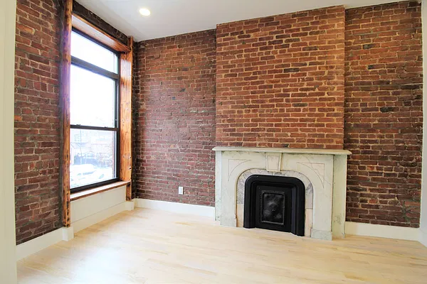 Rented by Bruma Realty LLC | media 11
