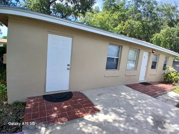 1645 NE 149th St #4, Miami, FL 33181