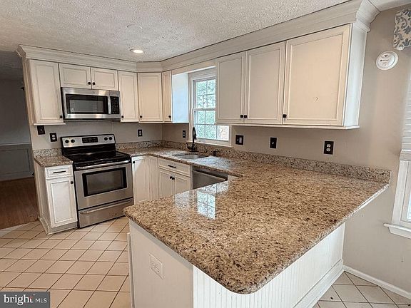 2nd image of 7924 Butterfield Dr