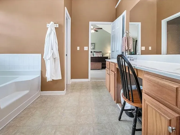 35 Cabana Way — Photo 8