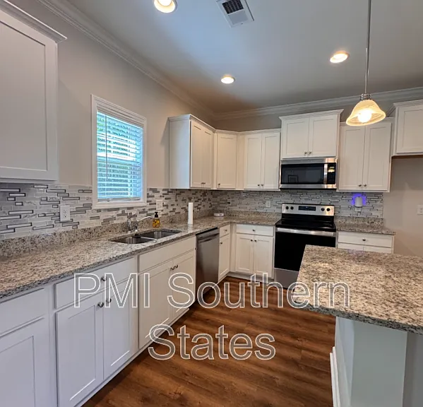 320 Alameda Ln — Photo 8