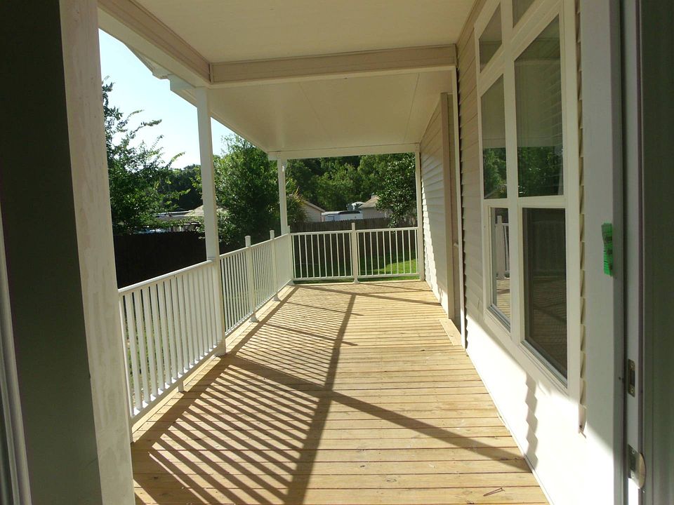 2nd image of 4651 Arlington Park Dr #147