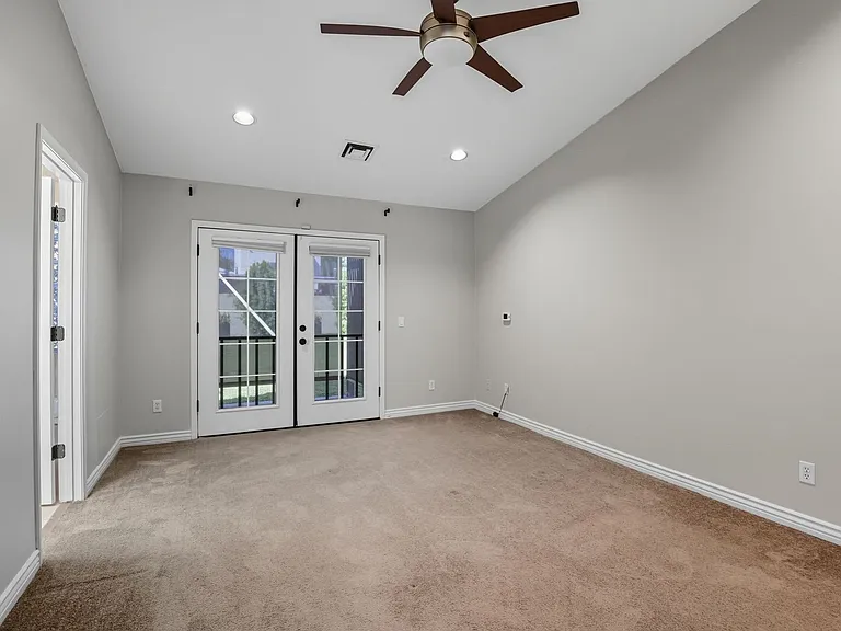 6326 N 14th Pl — Photo 30