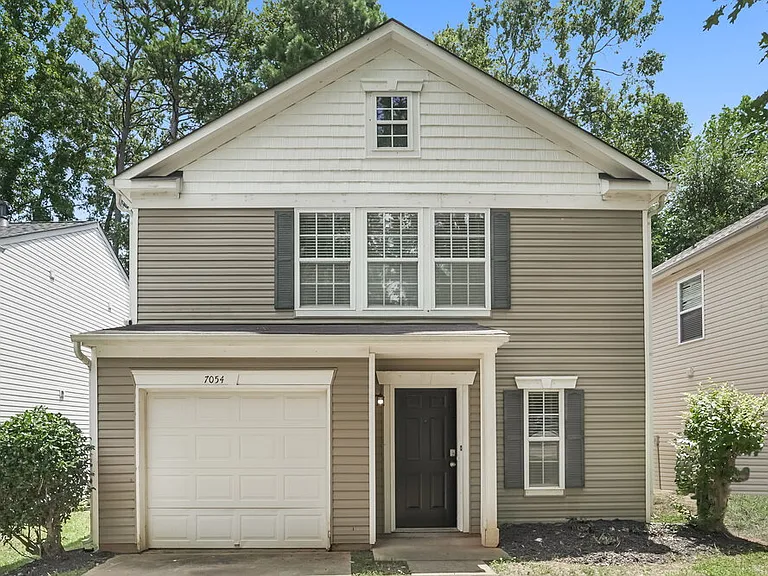 7054 Sycamore Grove Ct — Photo 1